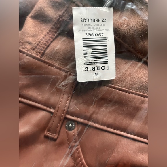 Torrid plus size 22R faux leather pants - Picture 7 of 9